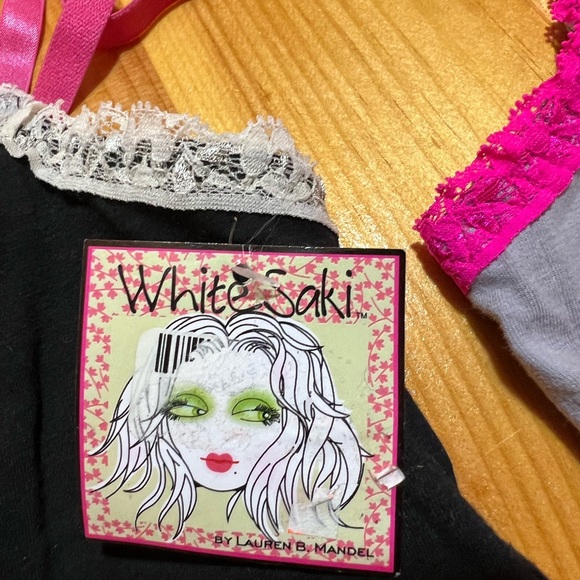NWT!! Free with any purchase! Set of 2 White Saki by Lauren B. Mandel Lacey Bras - Picture 6 of 11